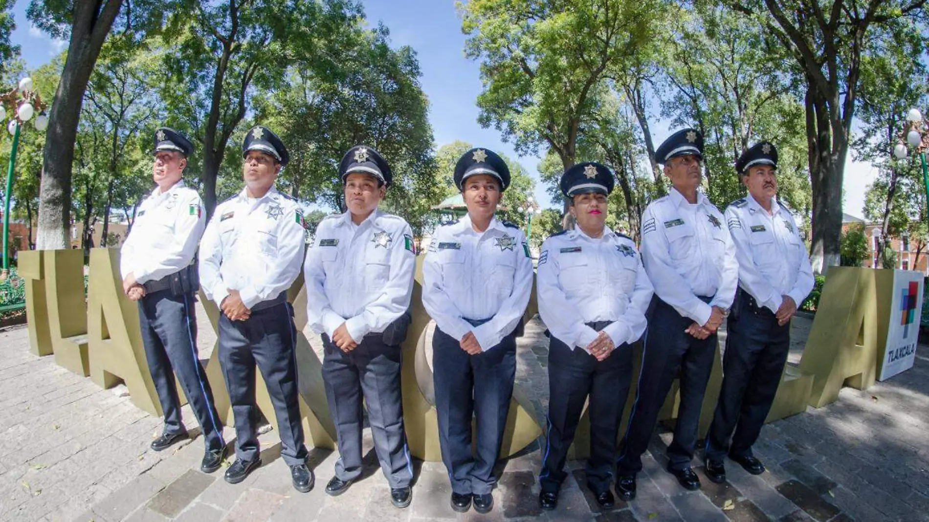 UNIFORMES POLICÍA TURÍSTICA_2